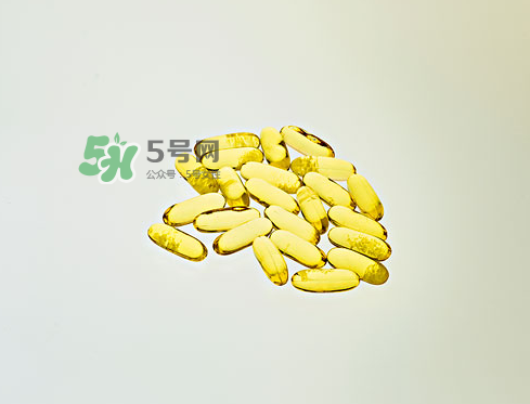 魚肝油可以空腹吃嗎？空腹可以吃魚肝油嗎？
