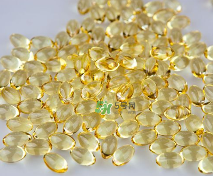 魚肝油可以和鈣一起吃嗎？魚肝油可以和奶粉一起吃嗎？