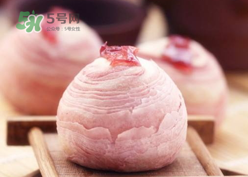 蛋黃酥為什么會開裂？蛋黃酥開裂原因