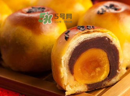蛋黃酥烤多長時(shí)間最好？蛋黃酥烤多久？
