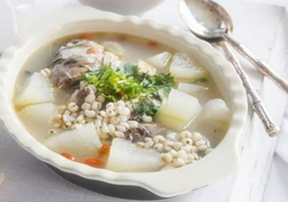 產(chǎn)婦鯽魚湯什么時(shí)候喝？產(chǎn)婦鯽魚湯放調(diào)料嗎？