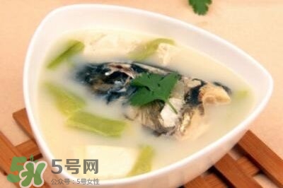 產(chǎn)婦鯽魚湯什么時(shí)候喝？產(chǎn)婦鯽魚湯放調(diào)料嗎？
