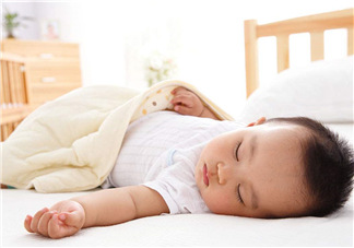 怎么樣培養(yǎng)寶寶自己入睡？怎么樣培養(yǎng)寶寶整夜睡覺？