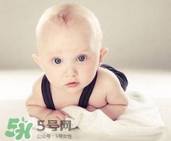 剪臍帶是寶寶疼還是媽媽疼？剪臍帶孕婦會痛嗎？