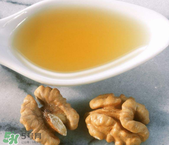 初蘊核桃油好嗎？初蘊核桃油怎么樣？