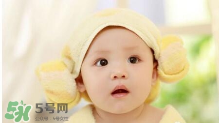 剛出生的寶寶要注意什么？剛出生的寶寶要準(zhǔn)備哪些東西？