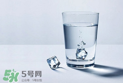 國家飲用水標準是什么？飲用水和礦泉水的區(qū)別