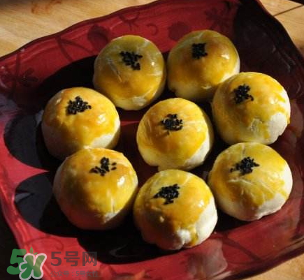 吃蛋黃酥會胖嗎？減肥可以吃蛋黃酥？