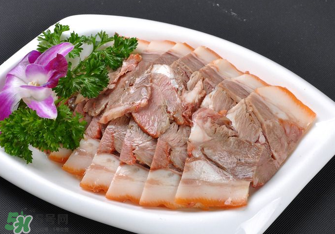 豬頭肉怎么挑選？豬頭肉怎么處理？