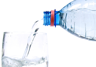 國家飲用水標準是什么？飲用水和礦泉水的區(qū)別