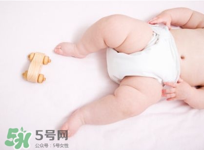 新生兒尿不濕怎么選？新生兒尿不濕什么牌子好？