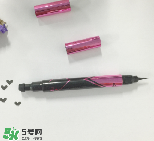 美寶蓮眼線液筆怎么樣？美寶蓮眼線液筆暈染嗎？