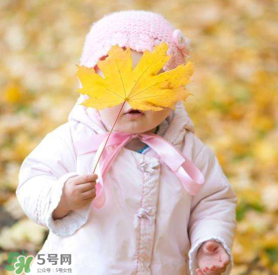 秋季寶寶怎么穿衣服？秋季寶寶穿什么？