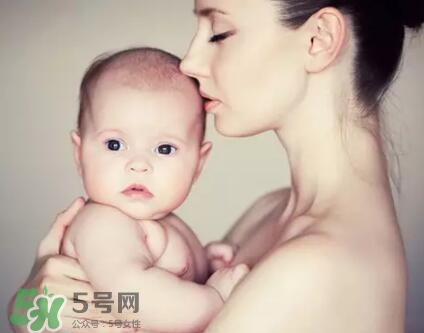 母乳到什么時(shí)候就沒營養(yǎng)了？母乳什么時(shí)候斷最好？