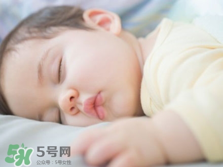 寶寶張嘴睡覺怎么回事？寶寶張嘴睡覺怎么糾正？