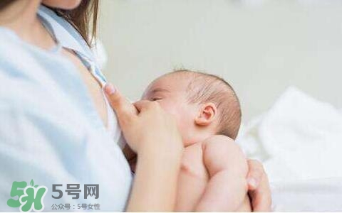 母乳到什么時(shí)候就沒營養(yǎng)了？母乳什么時(shí)候斷最好？