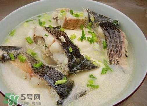 黑魚(yú)湯怎么做不腥？黑魚(yú)湯怎么做才白