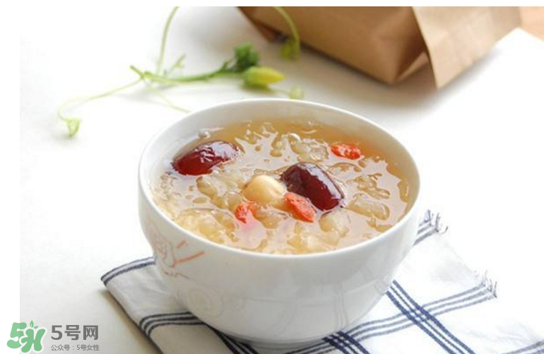 秋天吃什么養(yǎng)生？秋天養(yǎng)生食譜