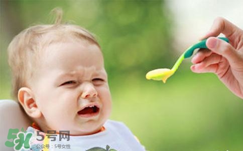 寶寶不吃輔食怎么辦？5個(gè)小妙招讓寶寶乖乖吃輔食