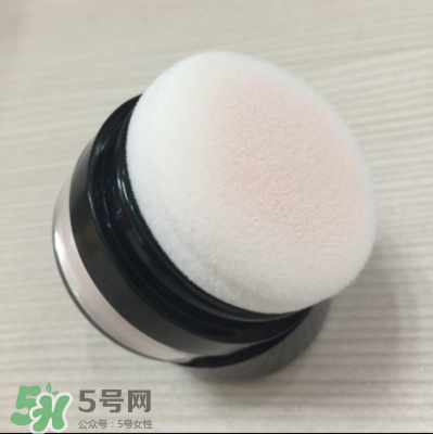 ILISYA柔色定妝蜜粉多少錢(qián)？ILISYA柔色定妝蜜粉怎么樣？