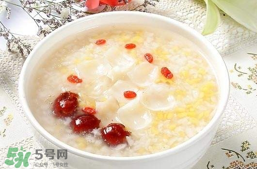 寶寶多大能吃調(diào)料？給寶寶輔食加調(diào)料的原則