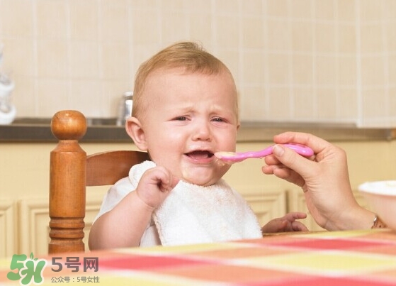寶寶發(fā)燒抽搐正常嗎？寶寶發(fā)燒抽搐怎么辦？