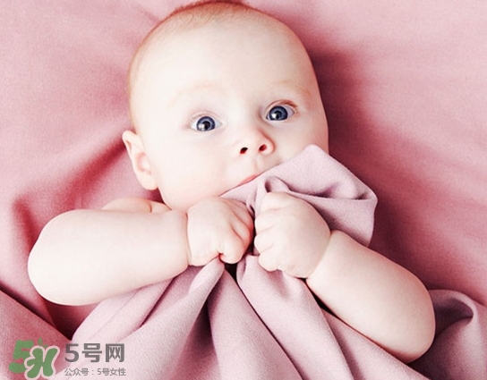 寶寶說話早晚和智力有關(guān)系嗎？寶寶說話晚怎么辦？