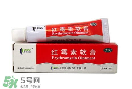 新生兒痤瘡多久會(huì)好？新生兒痤瘡能用百多邦嗎？
