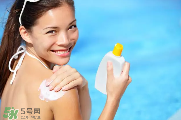 皮膚白不怕曬就不需要涂防曬？關(guān)于防曬的謠言