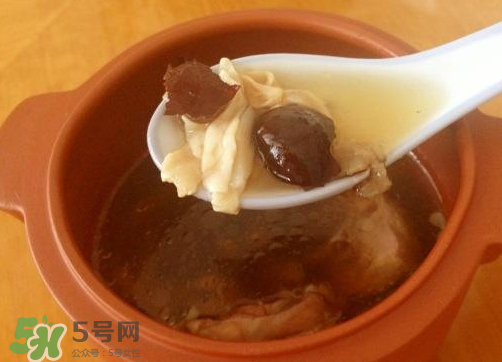 魚(yú)膠和什么一起燉最好？