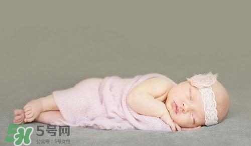勒博耶分娩法的具體步驟是什么？勒博耶分娩法有哪些優(yōu)點(diǎn)？