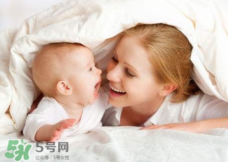 膽道閉鎖是先天性的嗎？先天膽道閉鎖有什么癥狀