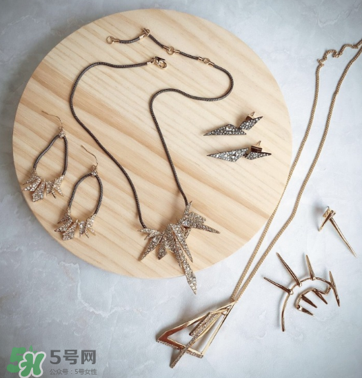 alexis bittar什么價(jià)位？alexis bittar價(jià)格一般是多少？