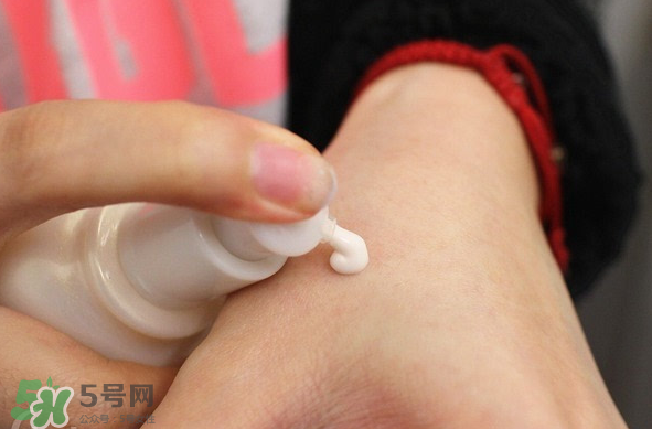 雪花秀妝前乳好用嗎？雪花秀妝前乳要卸妝嗎？