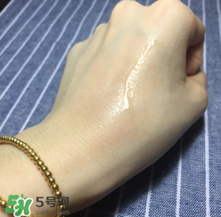 雪花秀潤燥精華適合什么膚質(zhì)？
