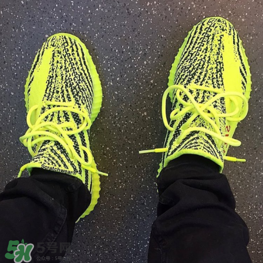 yeezy boost 350 v2 frozen yellow黃斑馬實物上腳效果怎么樣？