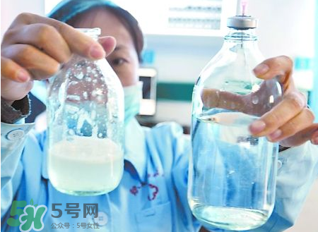 生理鹽水怎么洗鼻子？生理鹽水洗鼻子難受嗎？