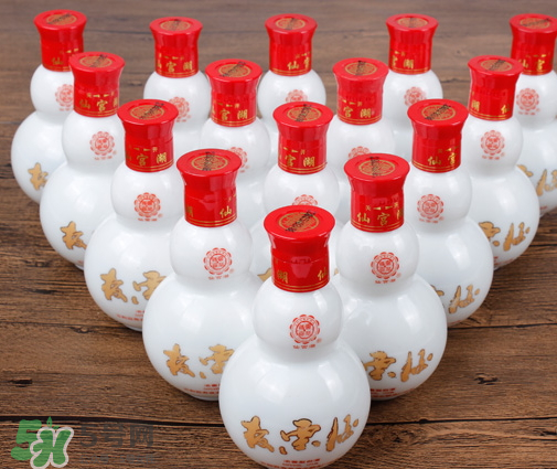 ?板栗酒能存放多久？?板栗泡酒可以放多久？