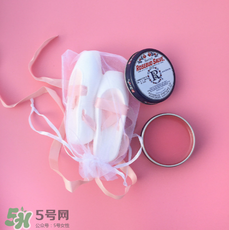 Rosebud Salve玫瑰花蕾膏潤唇膏怎么樣？Rosebud Salve潤唇膏測評