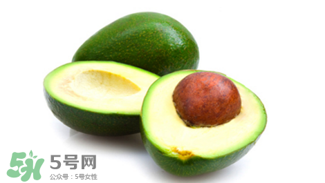 牛油果果汁怎么做？牛油果和什么榨汁好喝？