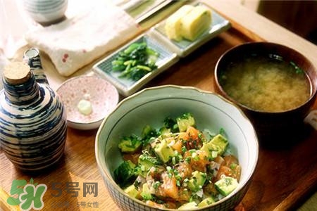 哪些人不適合吃牛油果？牛油果的飲食禁忌