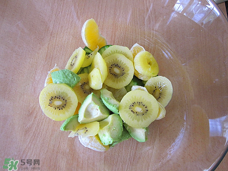 牛油果沙拉怎么做？牛油果沙拉用什么醬？
