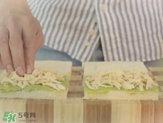 牛油果沙拉怎么做？牛油果沙拉用什么醬？