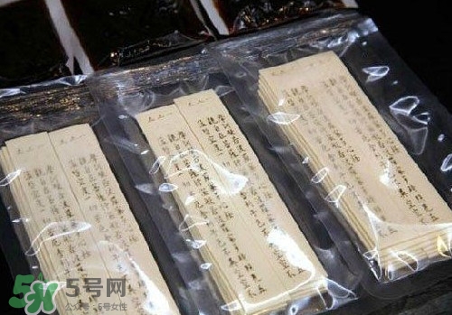 詩經(jīng)面條怎么印上去的？經(jīng)書面條字如何打印