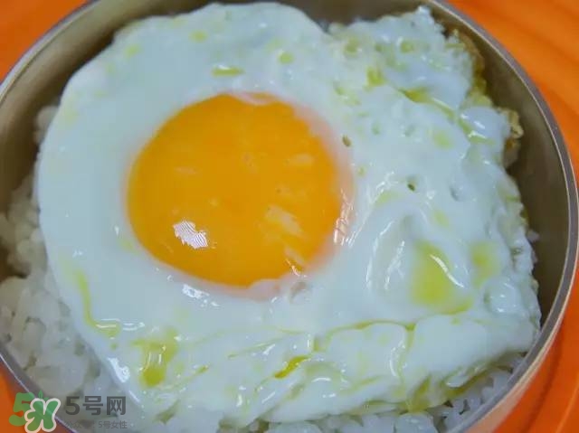 牛油果沙拉怎么做？牛油果沙拉用什么醬？