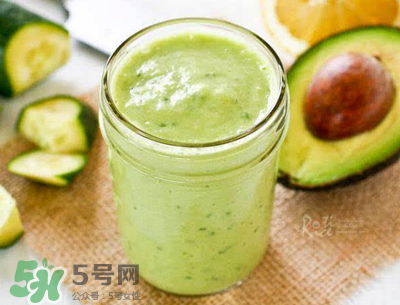 牛油果果汁可以放多久？牛油果果汁隔夜了還能吃嗎？