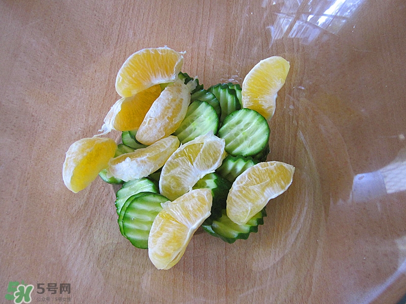 牛油果沙拉怎么做？牛油果沙拉用什么醬？