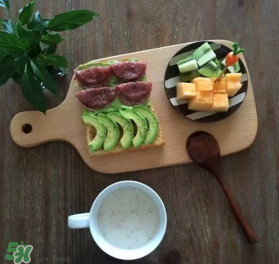 牛油果是什么味道？牛油果是甜的嗎？