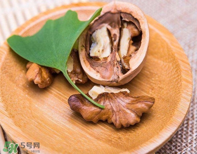 核桃粉寶寶可以吃嗎？寶寶幾個月可以吃？