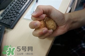 核桃怎么挑選好壞？怎么辨別核桃的好壞？